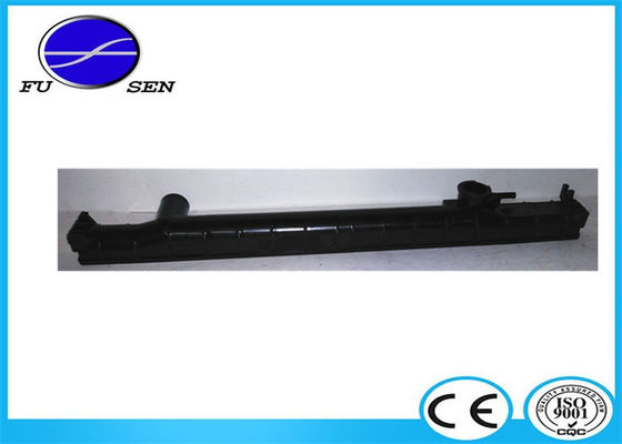 Carri armati del radiatore della sostituzione di plastica per Toyota Tacoma all'OEM/ODM accettabili